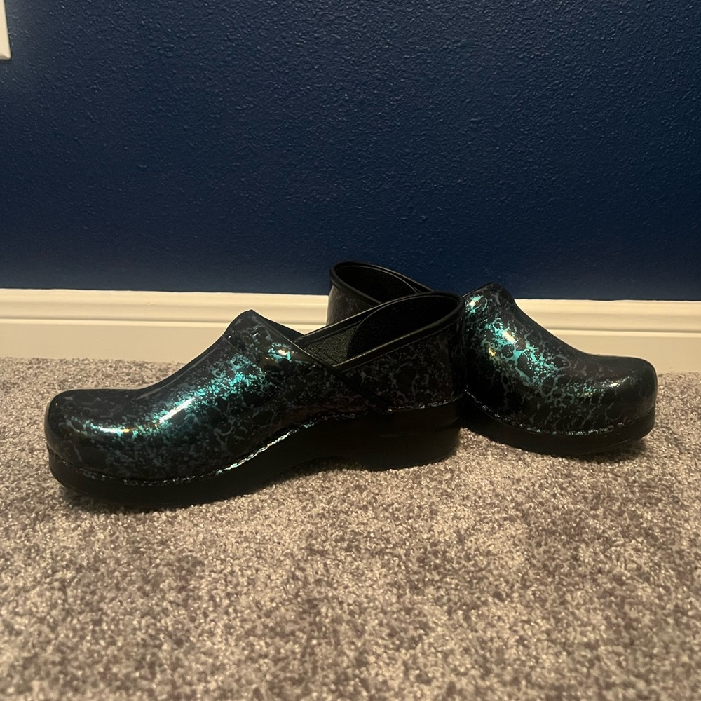 Dansko Clogs Professionals